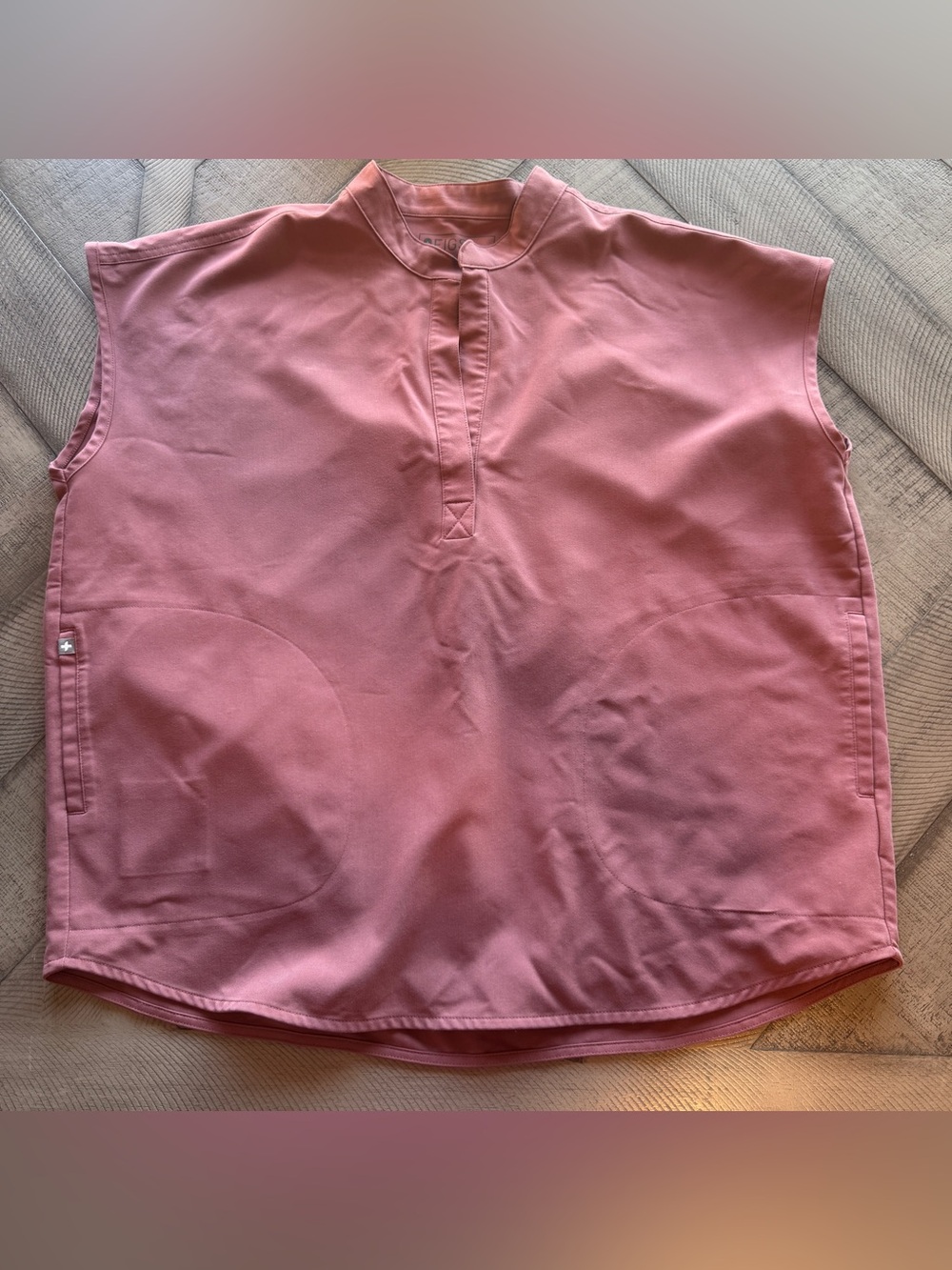 FIGS Rafaela Scrub Top Women L Mauve Pink Oversized Sleeveless Medical Nurse